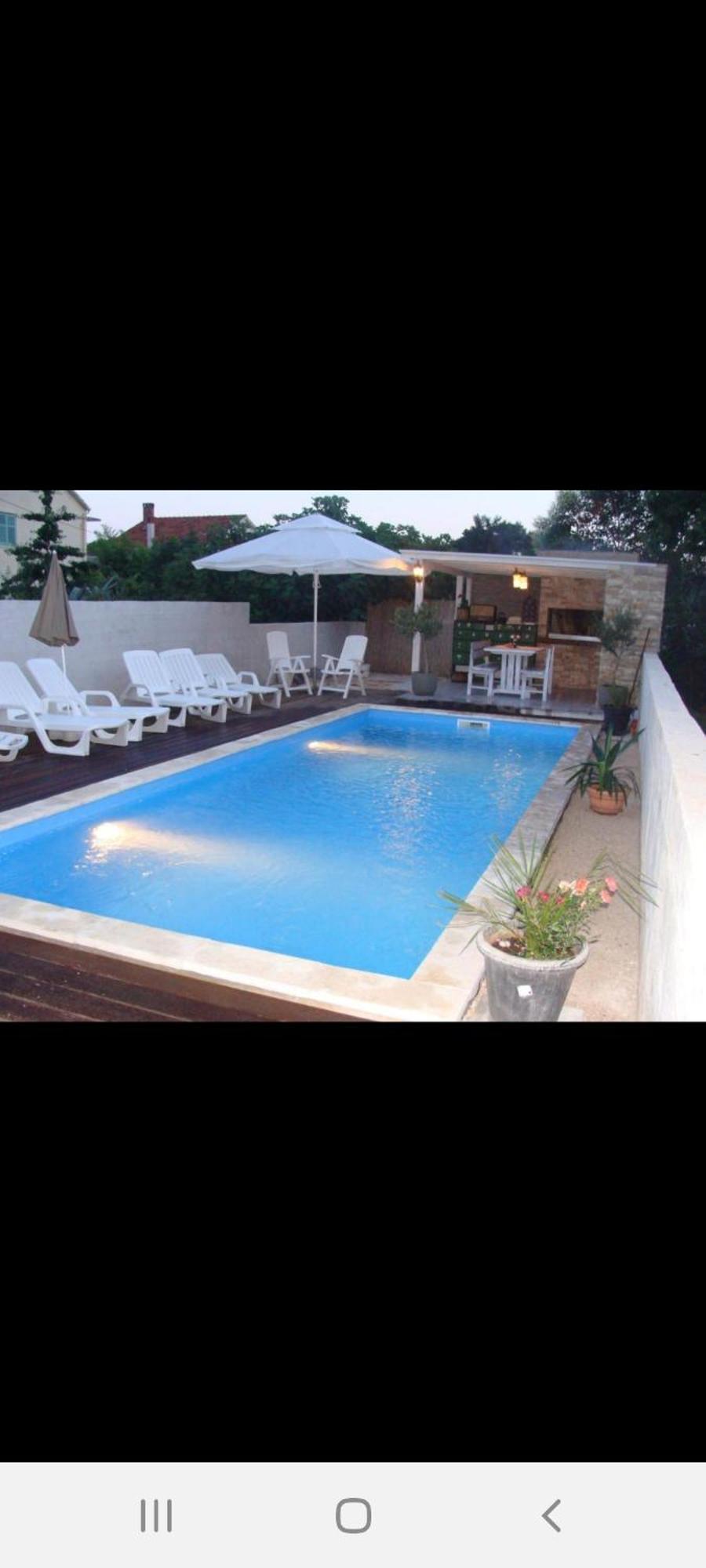 Apartman Luce With Shared Pool Задар Екстериор снимка
