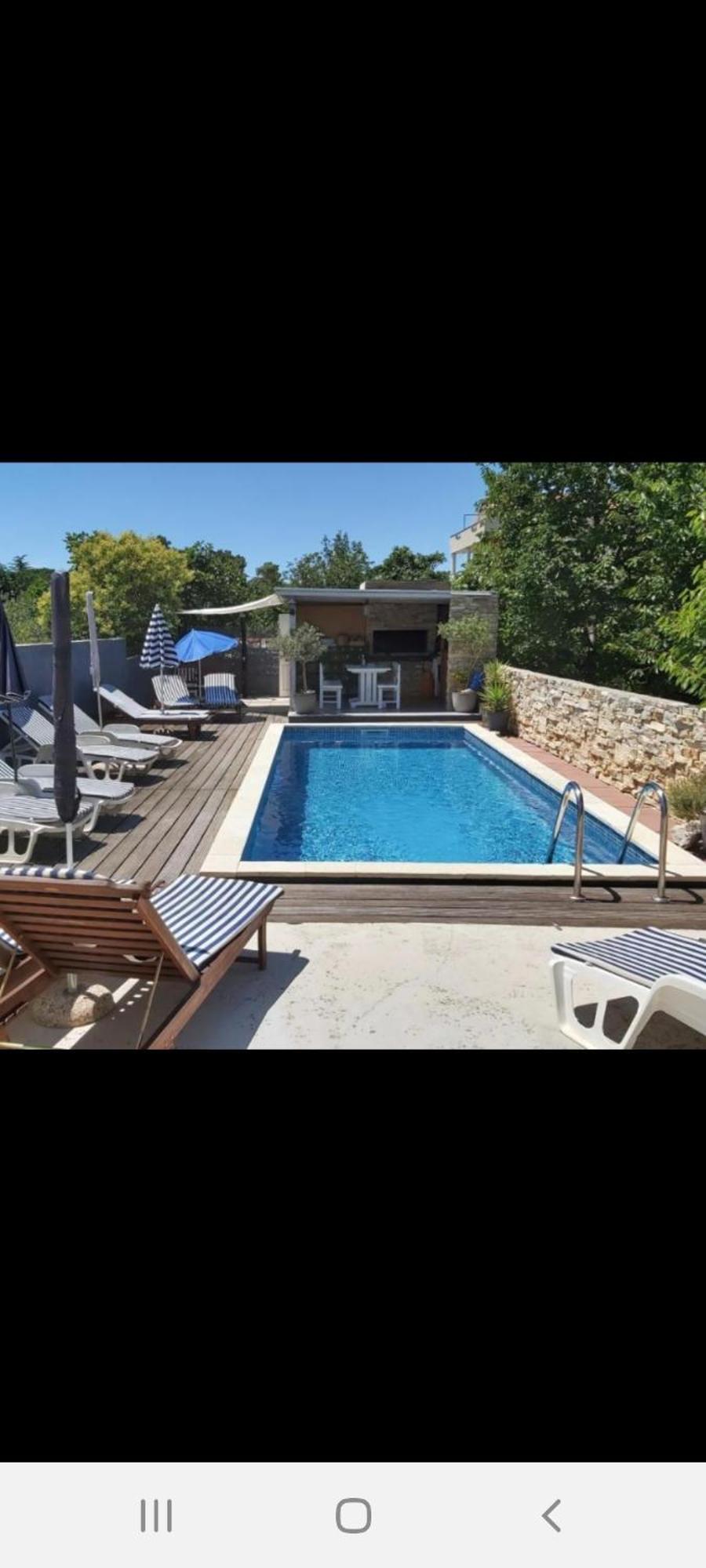 Apartman Luce With Shared Pool Задар Екстериор снимка