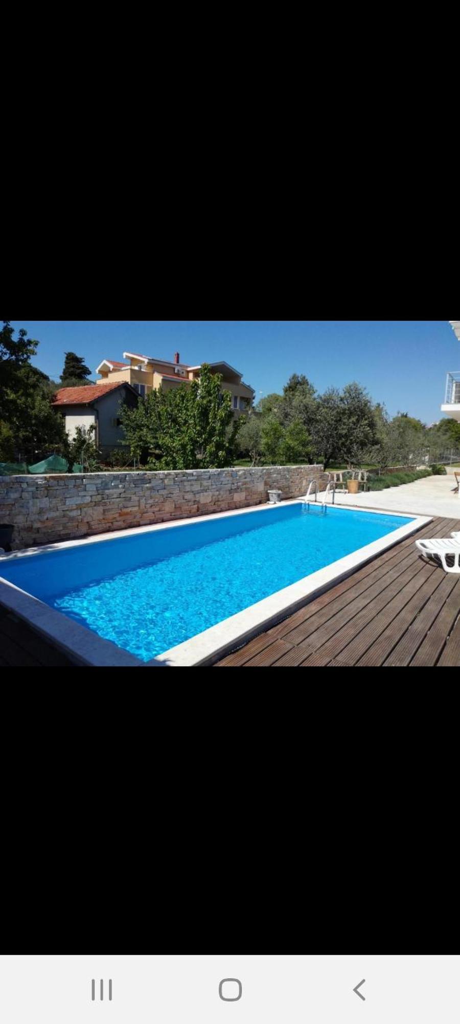 Apartman Luce With Shared Pool Задар Екстериор снимка