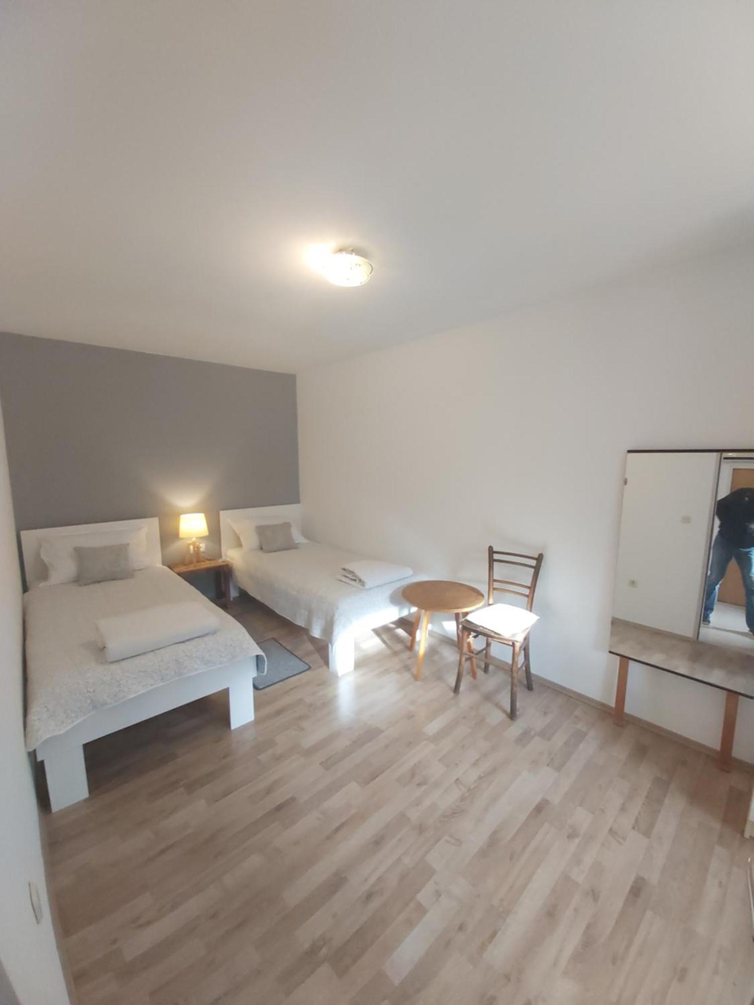 Apartman Luce With Shared Pool Задар Екстериор снимка